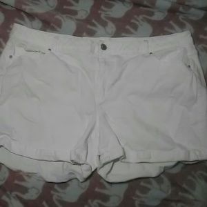 Plus Size Lane Bryant White Demin Shorts Size 26